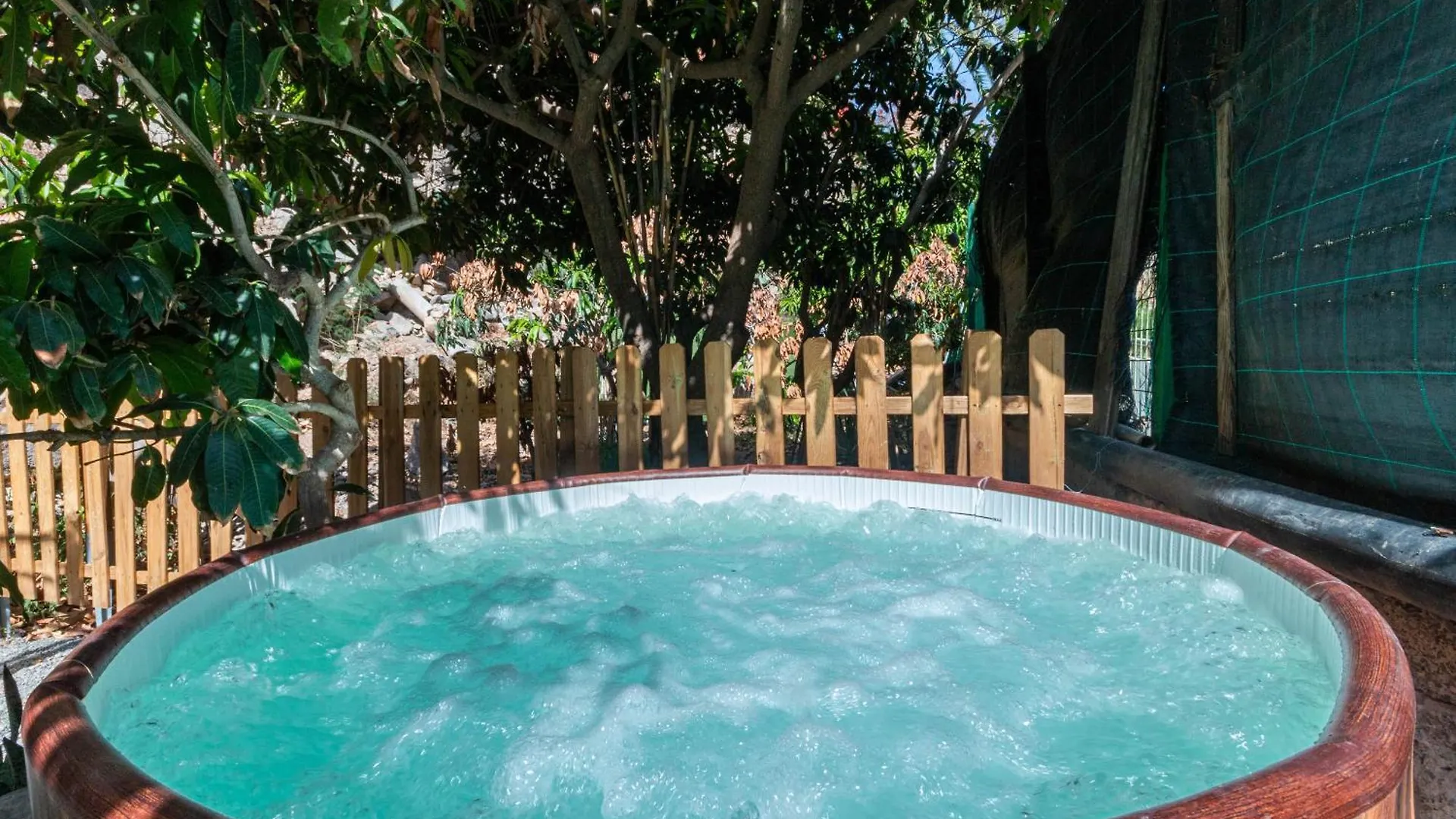 Сasa de vacaciones Lodge Nature In Quiet Montain - Private Jaccuzi And Garden, Wifi - La Lezardiere San Bartolomé